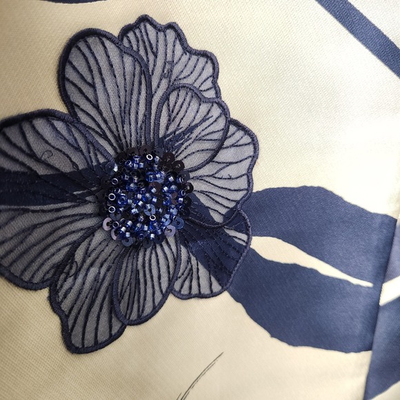 Chicos NWT Travelers Jacquard Floral Jacket Blue Casa Sz 1 M $189 Holiday Party - Picture 4 of 16